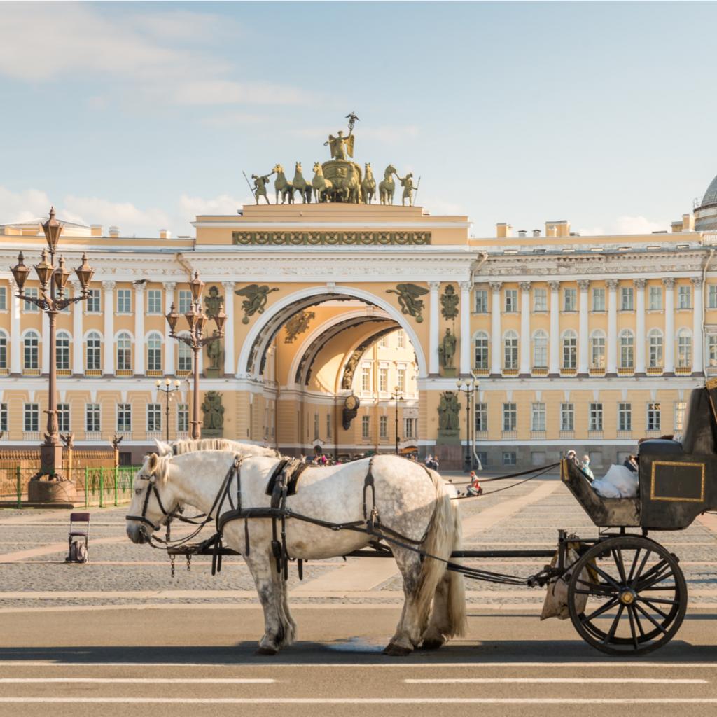 The State Hermitage Museum_Lähialuematkat Russian Tours